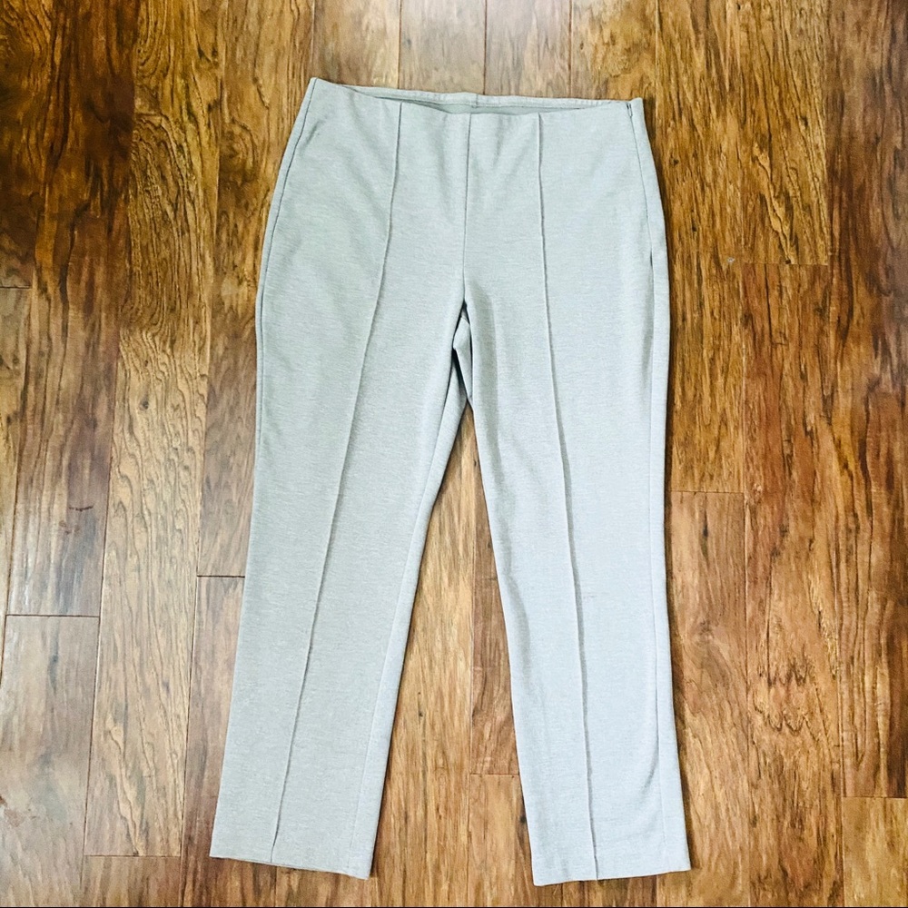 Chico’s Size 3 Side Zip Stretch Pants